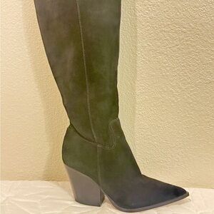 Vince Camuto Black suede slant Heeled Boots